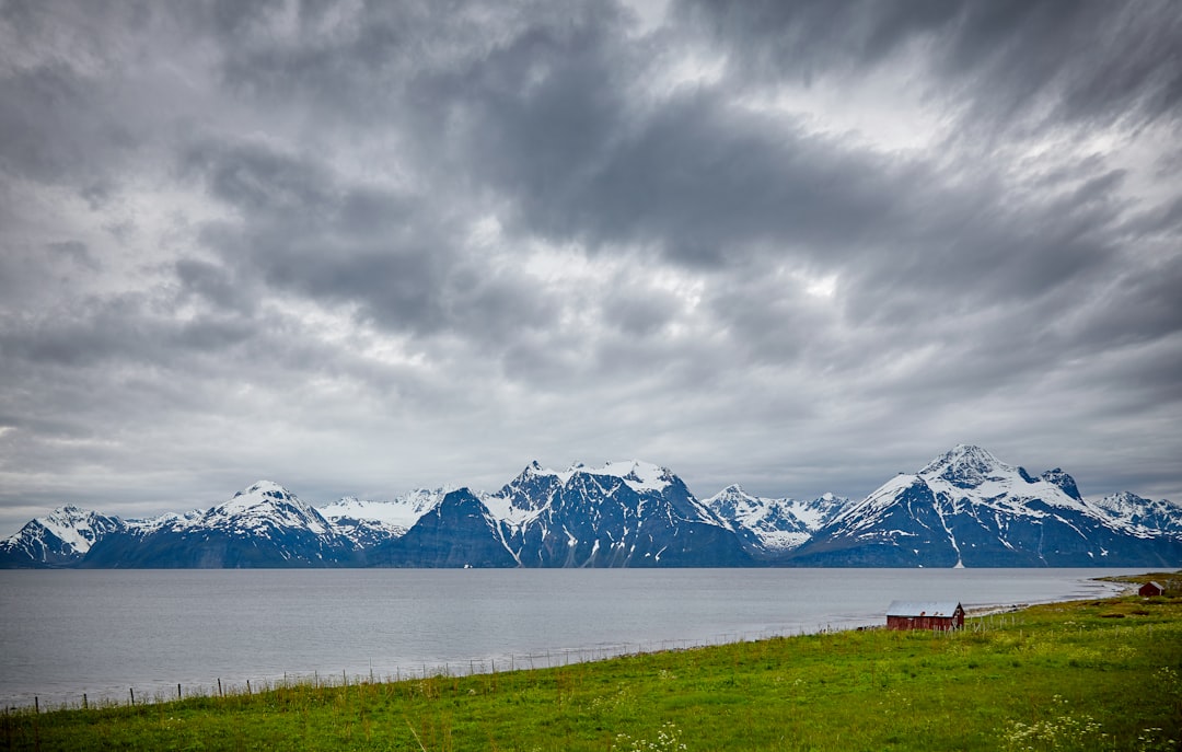 The Art of Budget-Friendly Adventure: Exploring the Great Outdoors on a Shoestring